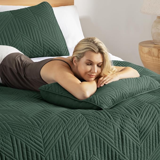 Exclusivo Mezcla Ultrasonic Twin Quilt Bedding Set, Soft Microfiber, Modern - Image 4
