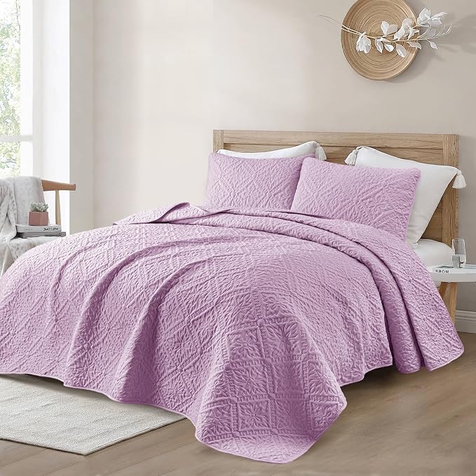 Exclusivo Mezcla California King Quilt Set, Lilac | Lightweight Soft Bedspreads - Image 2