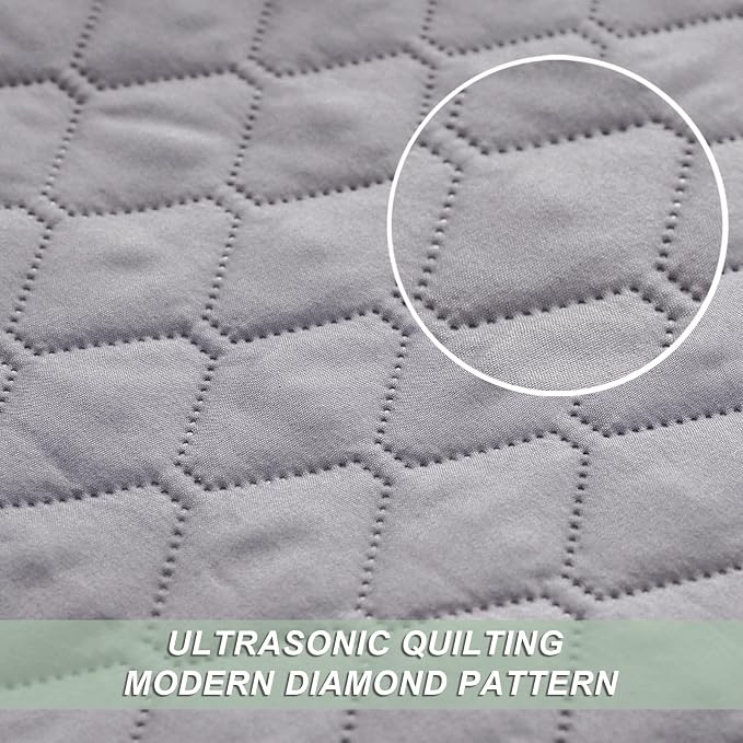Exclusivo Mezcla Reversible California King Quilt Set, Light Grey | Lightweight - Image 4