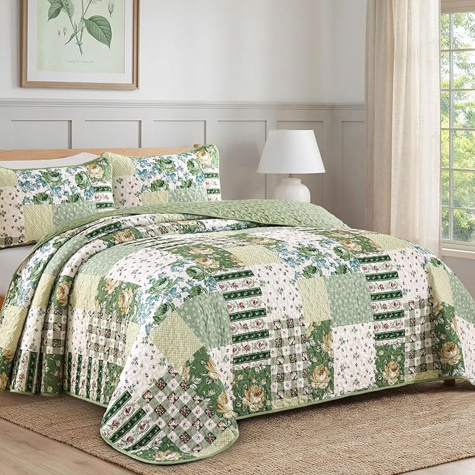 Patchwork Quilt Set Queen Size, Sage Green Floral Plaid Bedspread | 3 Pcs - Image 2