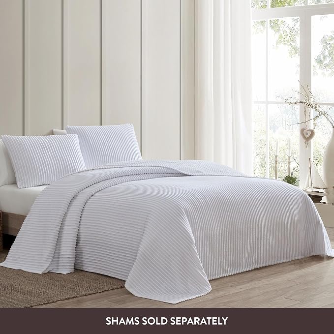 Beatrice Home Fashions Queen Channel Chenille Bedspread, lightweight tufted - Image 3