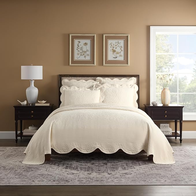 Charleston Estate Modern Farmhouse Floral Matelasse Coverlet - Image 4