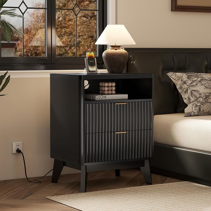 LYNCOHOME Fluted Nightstand - Image 4