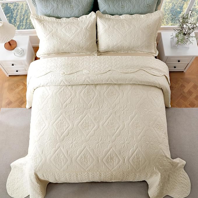Cmfshape Oversized Floral Embroidery Quilt Set, 3 Pieces Super King Quilt - Image 2