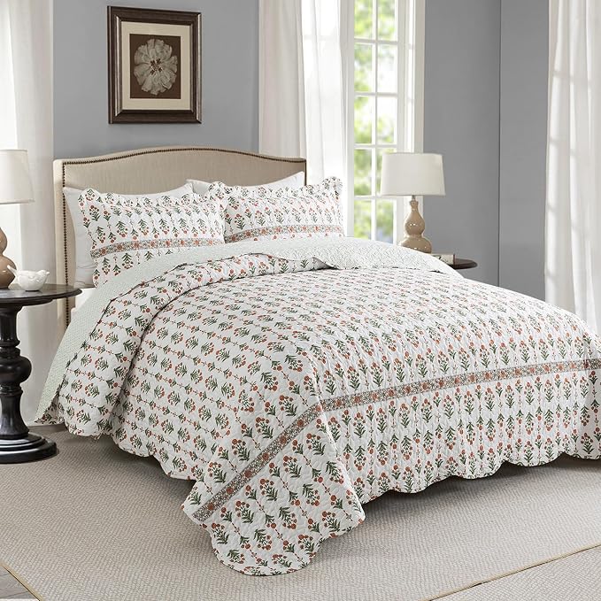 3-Piece Quilt Set Quilted Bedspread Lightweight Coverlet Set Garden Style - Image 2