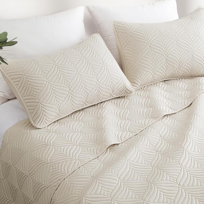 Whale Flotilla Soft Cal King Quilt Bedding Set, Lightweight Bedspreads | Brich - Image 7
