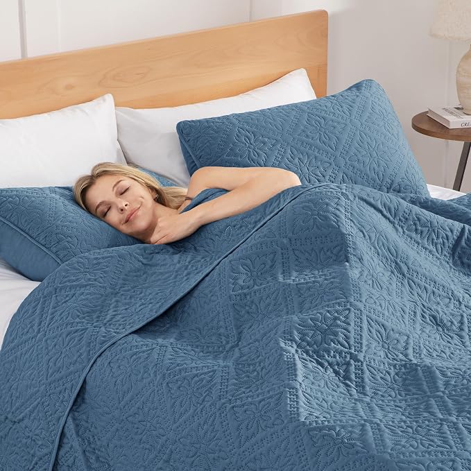 Exclusivo Mezcla California King Quilt Set, All Season Bedding - Image 4