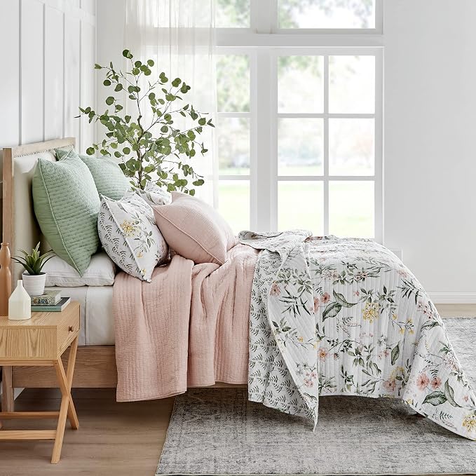 Levtex Home Cross Stitch Reversible King/Cal King Quilt Set and 2 Pillow Shams - Image 2