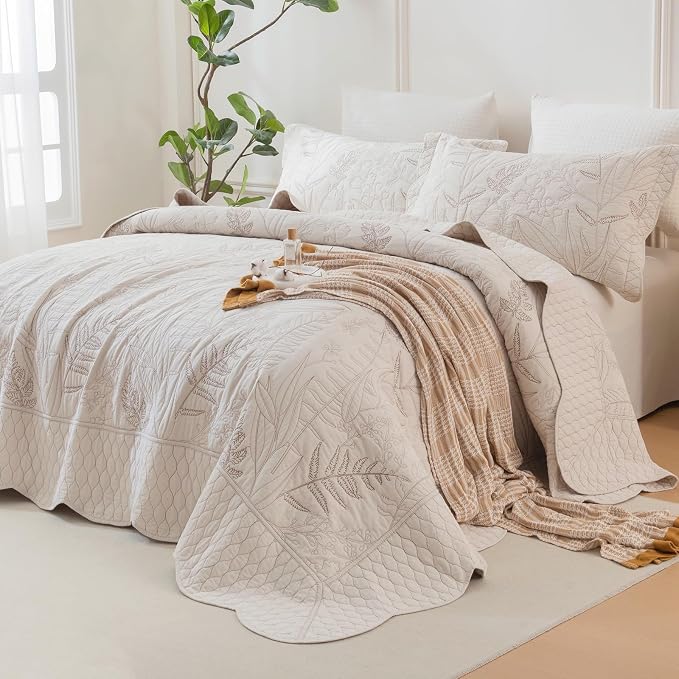 Lady Ann Oversized Queen Quilt Set 102x118, Leaves Botanical Pattern Printed by LadyAnn