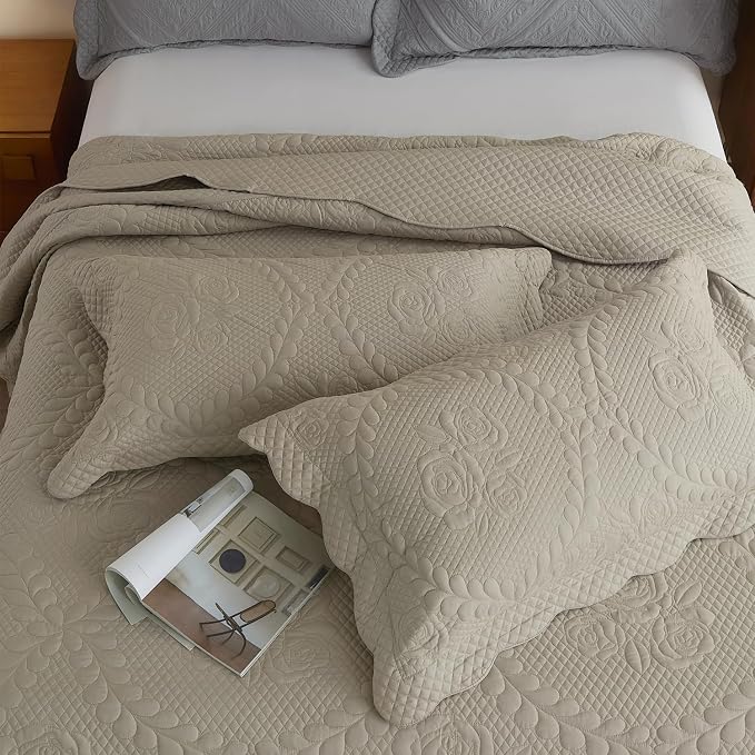 EVENHUG Oversized King Bedspreads California King Quilt Set - Image 8