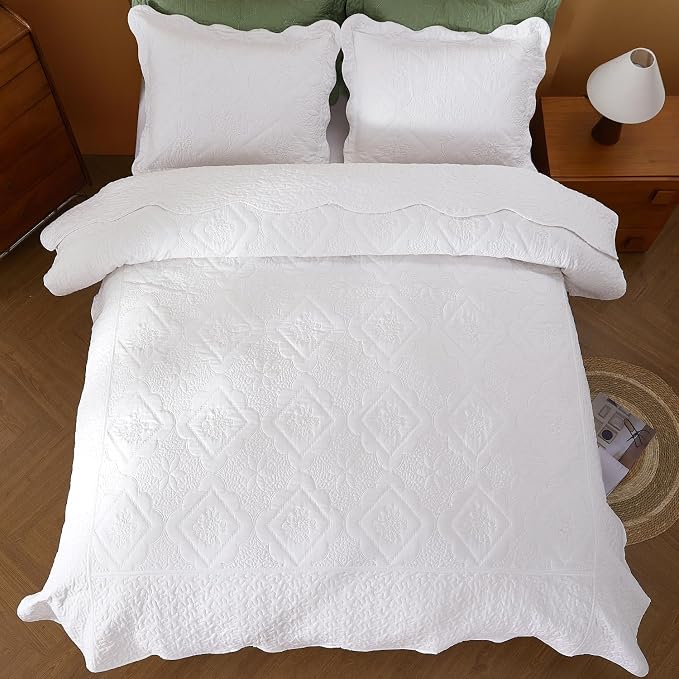 Cmfshape Oversized Floral Embroidery Quilt Set, 3 Pieces Super King Quilt - Image 3