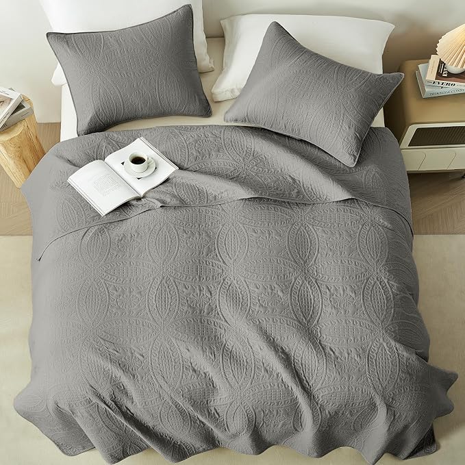 akkialla Dark Grey King/Cal King Quilt Set, Ultrasonic Lightweight Bedspread - Image 3
