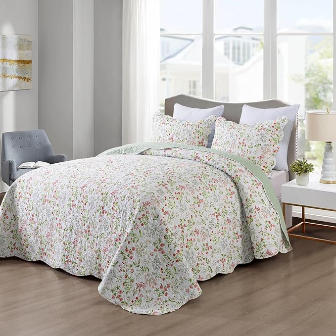 3-Piece Quilt Set Quilted Bedspread Lightweight Coverlet Set Garden Style - Image 3