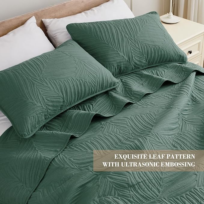 Exclusivo Mezcla 2-Piece Twin Quilt Bedding Set, Soft Microfiber Bedspreads | - Image 3