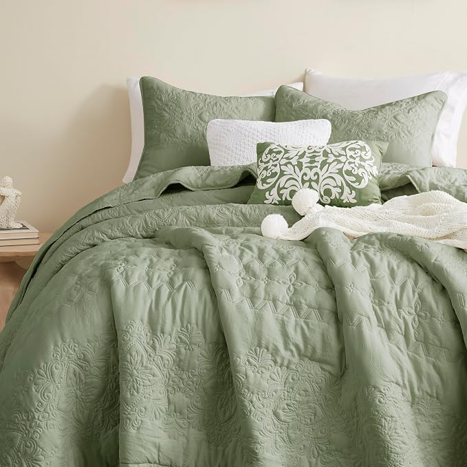 Boho Sage Green Quilt Queen Size Bedding Sets - Image 3