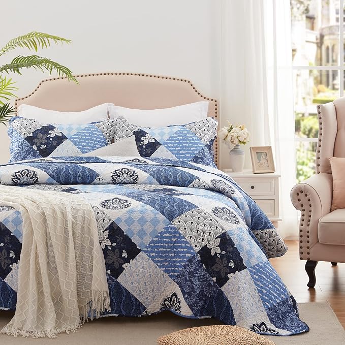 King Size Quilt Set 3 Pieces Lightweight Reversible Bedspread-98''x106'' Soft - Image 3