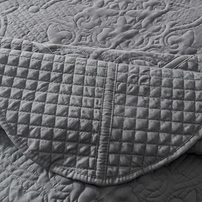 EVENHUG Oversized King Bedspreads California King Quilt Set - Image 6