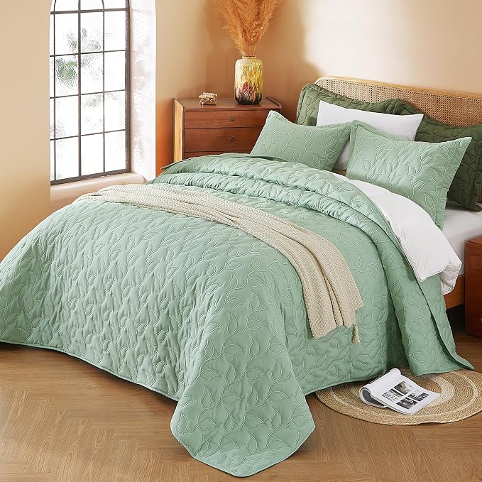 EVENHUG Quilt Queen Size Bedding Set - Image 3