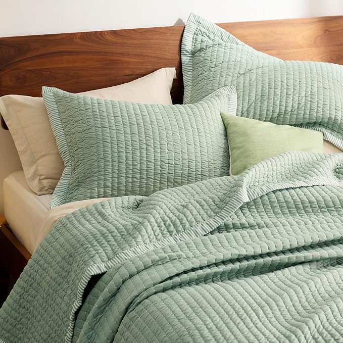 Bedsure Green Quilts Queen Size - Image 4
