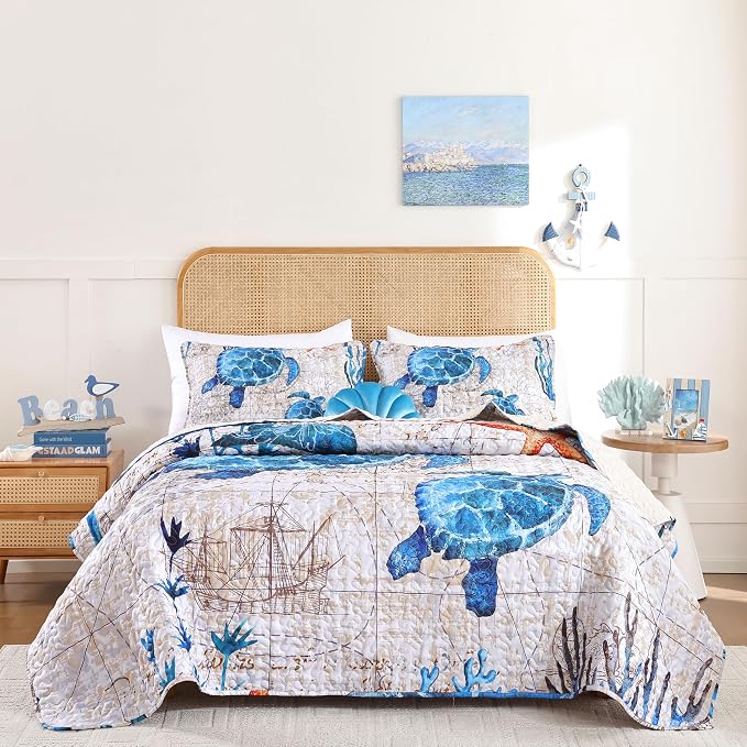 weigelia Coastal Quilt King Size, Nautical Lightweight Summer Bedding | Vintage by WEIGELIA