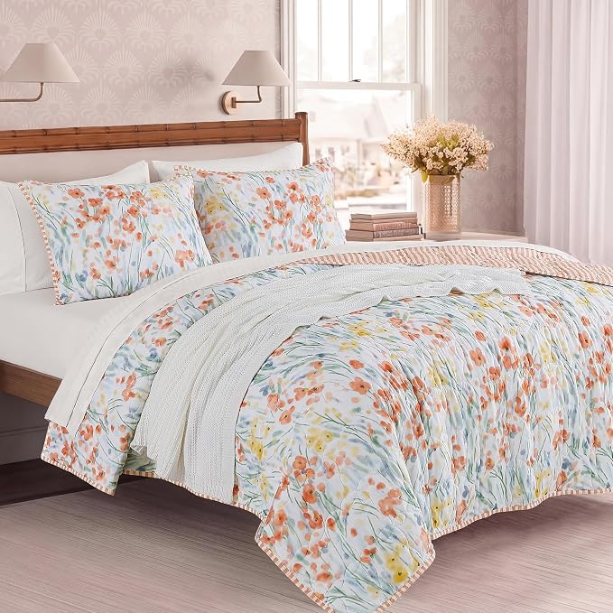 King Quilt Set-3 Pieces Soft Bedding Floral Reversible Coverlet | All Seasons - Image 2