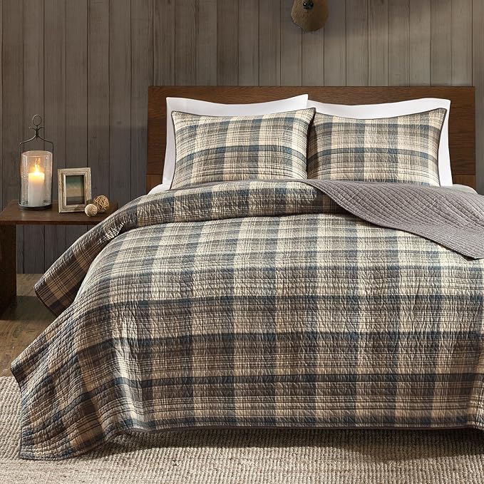 Woolrich Reversible Quilt Cabin Lifestyle Design by Unknown