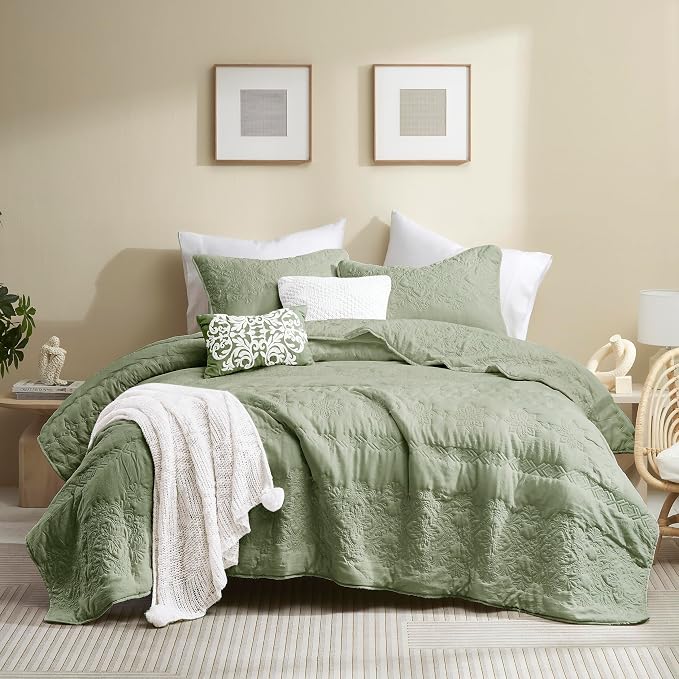 Boho Sage Green Quilt Queen Size Bedding Sets by B2EVER