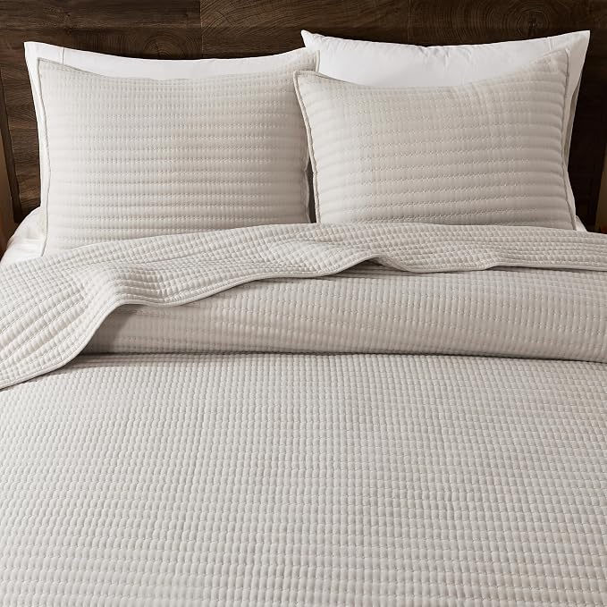 WDCOZY California King Size Quilt Set, 3 Pieces 118x106 inches, Channel by WDCOZY