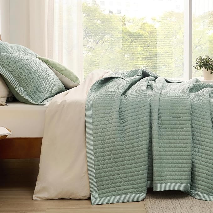 Bedsure Green Quilts Queen Size - Image 5