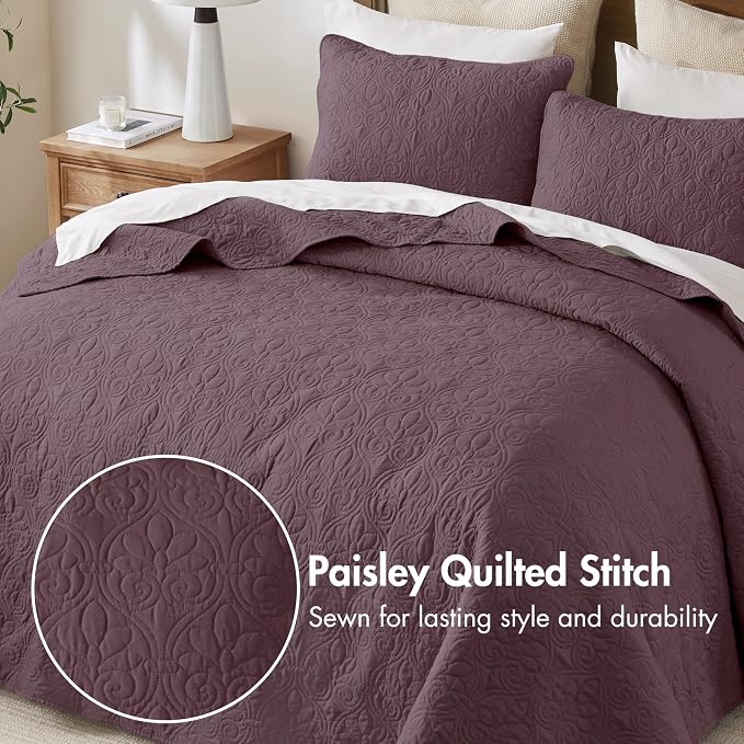 Madison Park Queen Quilt Bedding Set, Cottage-Inspired Damask, Classic Stitch - Image 3