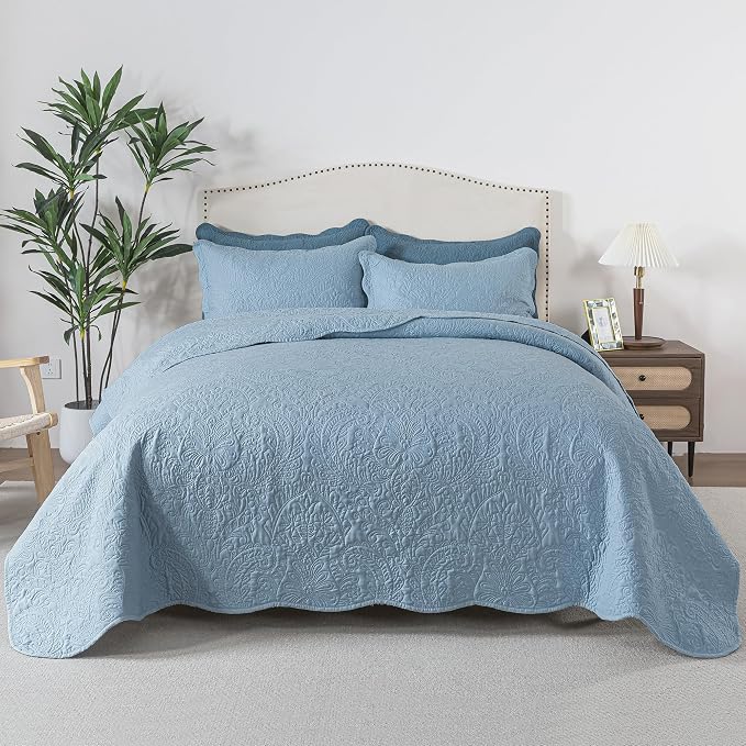 Quilt Set Queen Size by HoneiLife