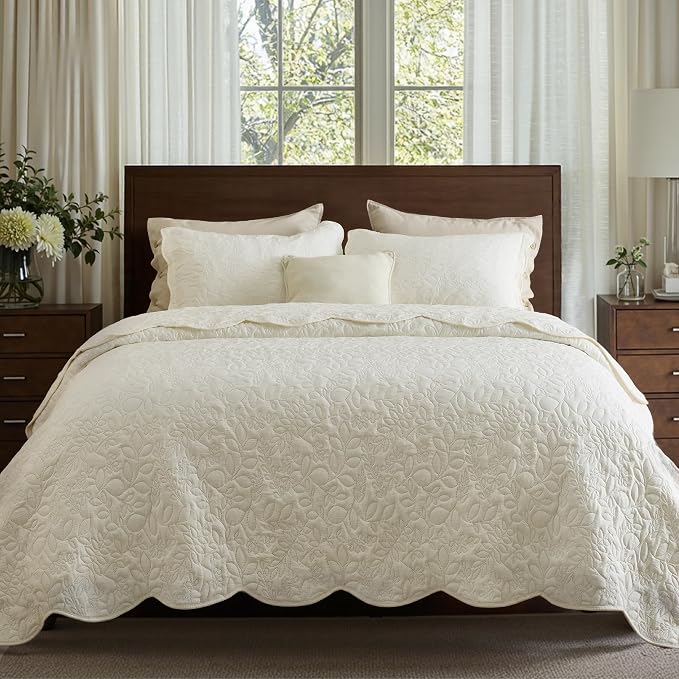 Bedsure King Size Quilt Bedspread, Thin Comforter, Cream Yellow Coverlet | by Unknown