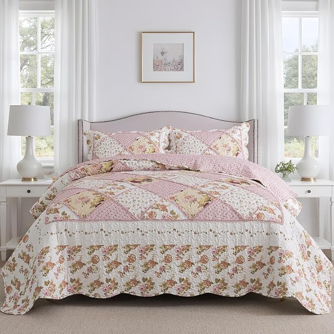 Etwel Lightweight Patchwork King Size Quilt Set by Unknown