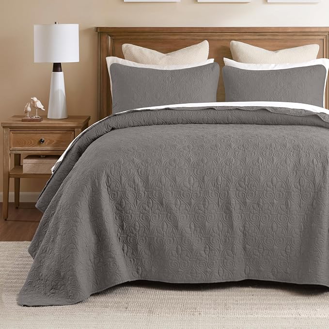 Madison Park Full Quilt Bedding Set, Cottage-Inspired Damask, Classic Stitch by MADISONPARK