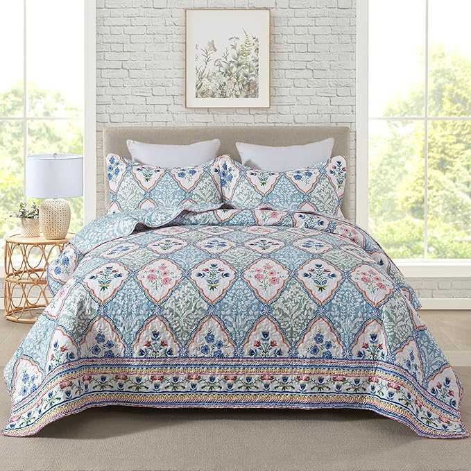 3-Piece Quilt Set Quilted Bedspread Reversible Quilted Bedding Set Garden Style by Travan