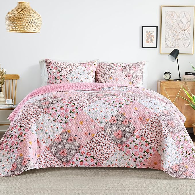 Whale Flotilla Patchwork Quilts Queen Size, Extra Soft Floral Bedspreads | Pink by WHALEFLOTILLA