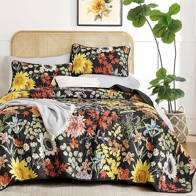 Yiran Black Yellow Full Size Quilt, Floral Bedspreads Bedding Set | 3 Pieces by Yiran