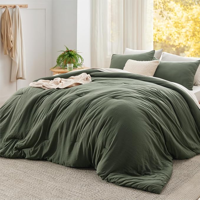 Bedsure Super King Plus Comforter Set, Dark Green Soft Prewashed Bedding by Unknown