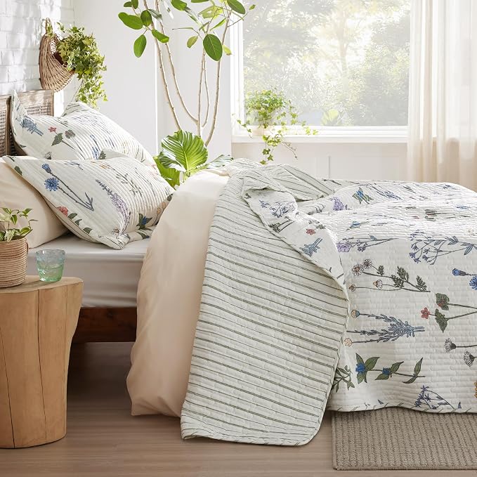 Bedsure Floral Quilts Queen Size, Reversible White Floral Comforter Bedding | - Image 4