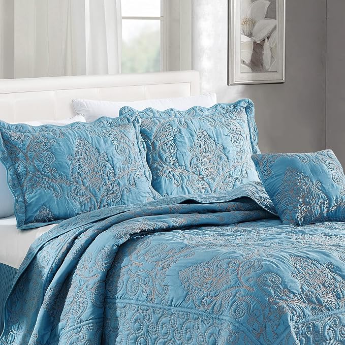 Home Soft Things Damask 4 Piece Bedspread Set, Scalloped Edge Reversible - Image 2