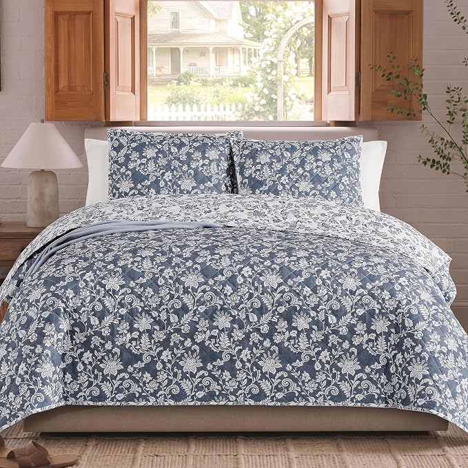 King Quilt Set-3 Pieces Soft Bedding Floral Reversible Coverlet | All Seasons - Image 6