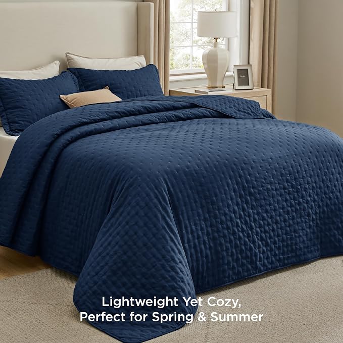 Bedsure Twin/Twin XL Quilt Bedspread, Lightweight Comforter, Modern Clover - Image 2