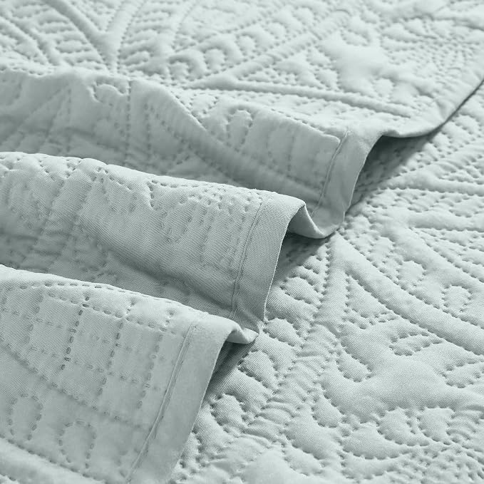 Mellanni Twin Bedspread Coverlet Set - Image 6