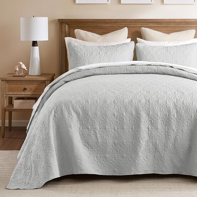Madison Park Queen Quilt Bedding Set, Cottage-Inspired Damask, Classic Stitch by MADISONPARK