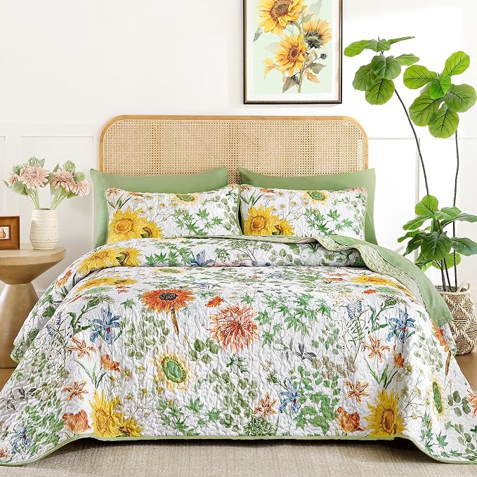 Yiran Sage Green Full Size Quilt, Sunflower Floral Bedspread Bedding Set | 3 by Yiran