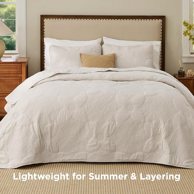 Bedsure Quilts Queen Size Bedspread, Lightweight Comforter, Farmhouse Floral - Image 5