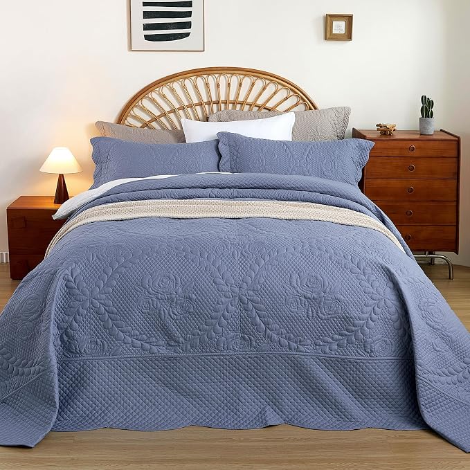 EVENHUG Oversized King Bedspreads California King Quilt Set - Image 2