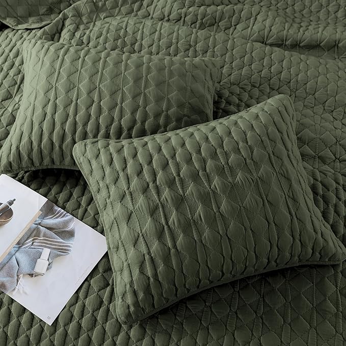 WDCOZY Olive Green Twin Size Quilt Bedding Set - Image 4