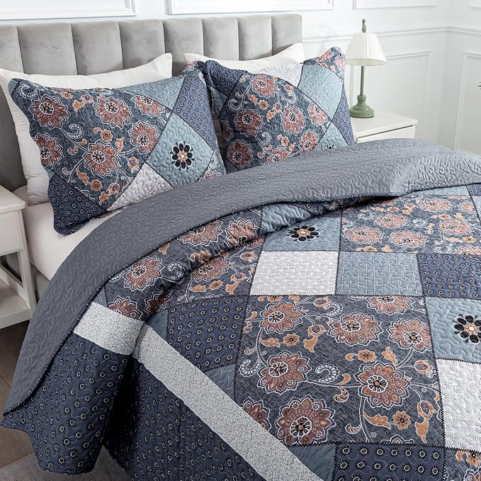 3-Piece Queen Bedspread Quilt Set Lightweight Coverlet Set Garden Style Floral - Image 3