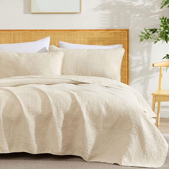 HLC.ME Lorenzo - 3 Piece Bedspread King Size Beige Quilt Bedding Set, by HomeLinenCollections